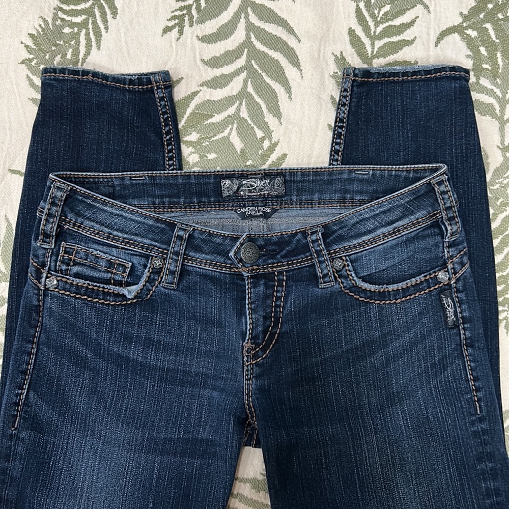 Silver Jeans 30W Camden Rose Ankle Crop Zip Zipper EUC - Picture 2 of 7
